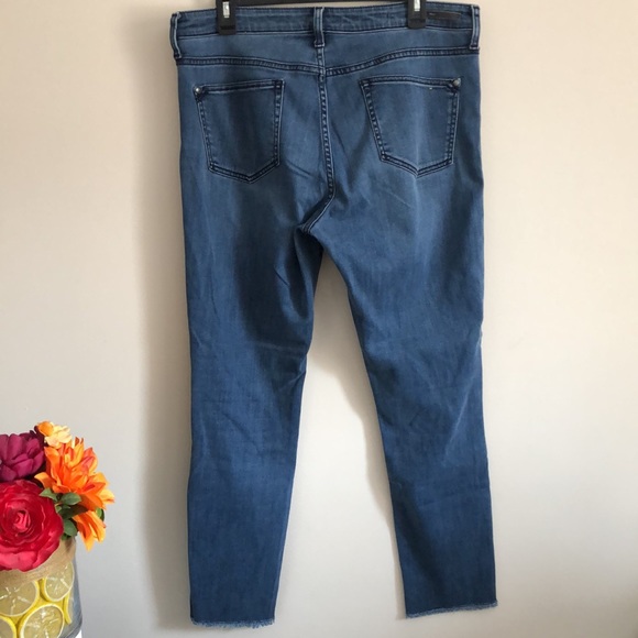 ANTHROPOLOGY Pilcro Script High-Rise Jeans - Picture 9 of 14